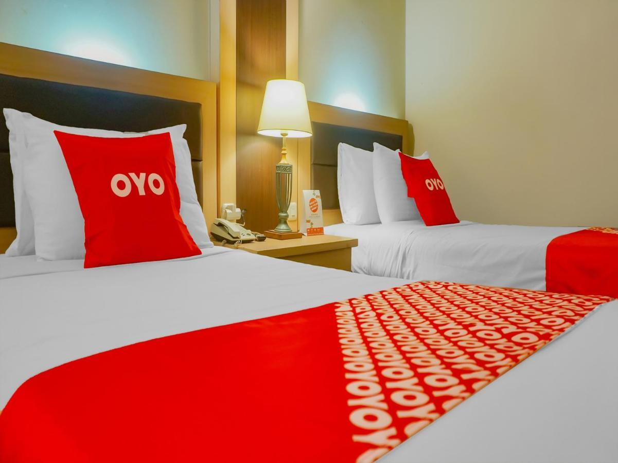 OYO 3967 Hotel Pantai Wisata Makassar Exterior foto