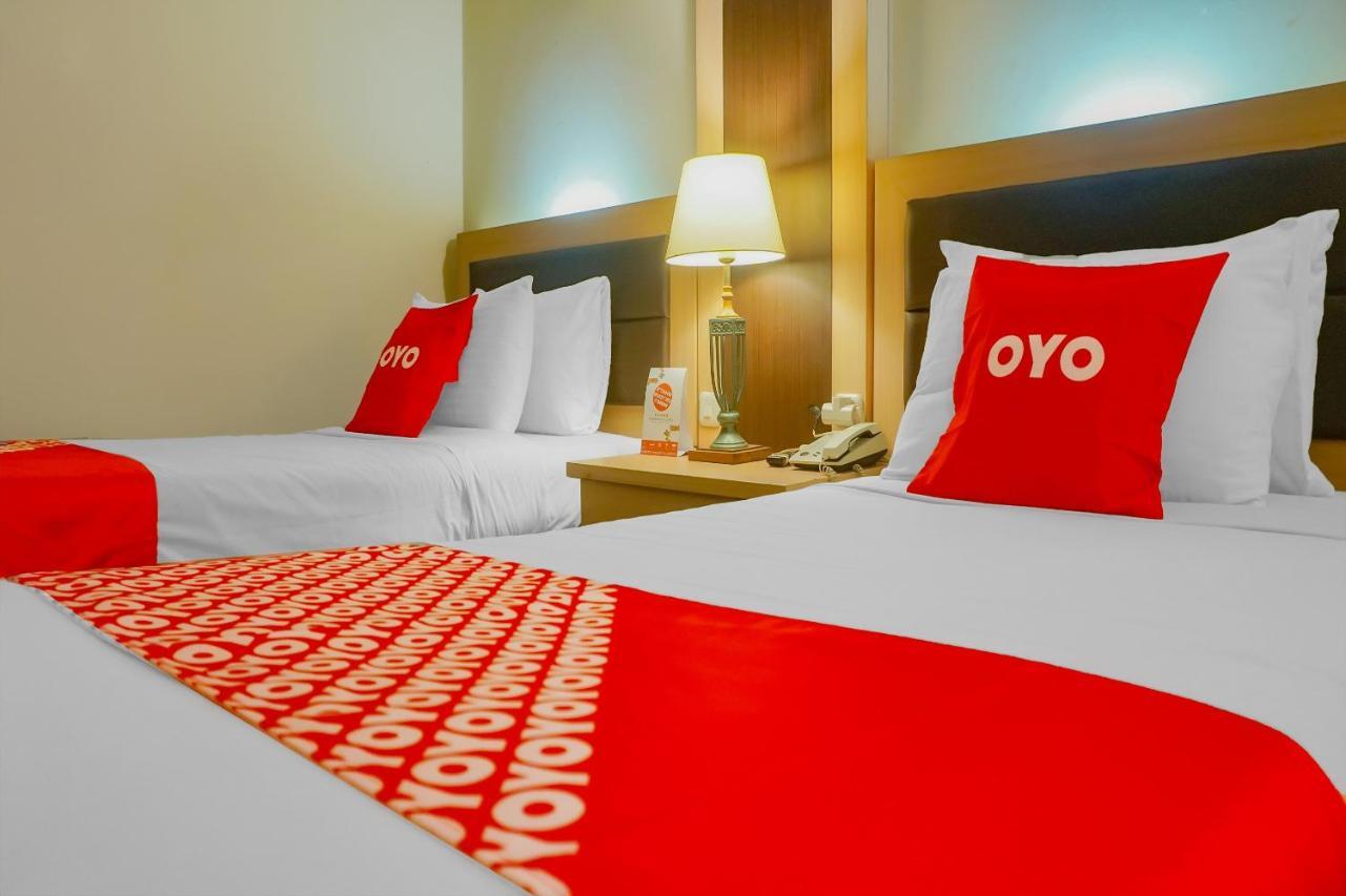 OYO 3967 Hotel Pantai Wisata Makassar Exterior foto